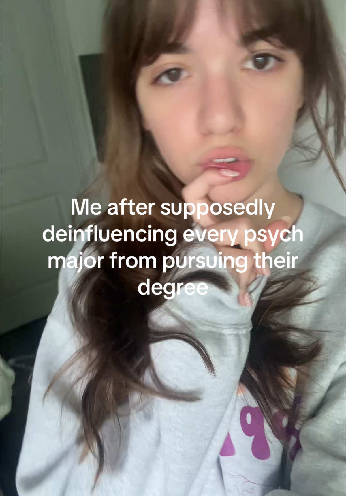 Guys I promise psych is worth pursuing it just takes extra work !!😫 not everyone is ready for the extra schooling and effort needed for this field so many end up working jobs outside their major, or use service jobs as a means to get through their masters and licensing!!!! Mental health matters get that psych degree babes, and be a BARISTA WHILE DOING IT!!! 💪💪💪 #psychology #psychmajor #graduation2025 
