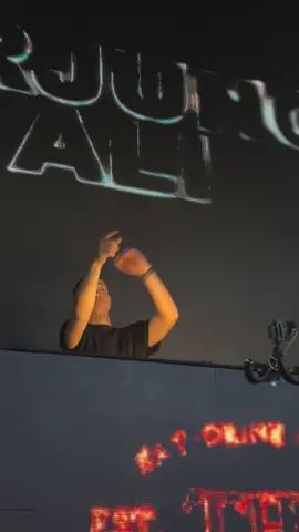 #herjunotali #dj #djremix #stadium #fy #fyp #fypage #fyppppppppppppppppppppppp #fypシ゚ #fypdong #v #viral #viralvideo #video #viralvideo #wingky #party #dance #masukberanda #masukberandafyp #fypage #viral #viralvideo #viraltiktok #tiktok #tiktokviral #fyptiktok #breakbeat #breakbeatmusic #happy #v #fypdong #like #likes 