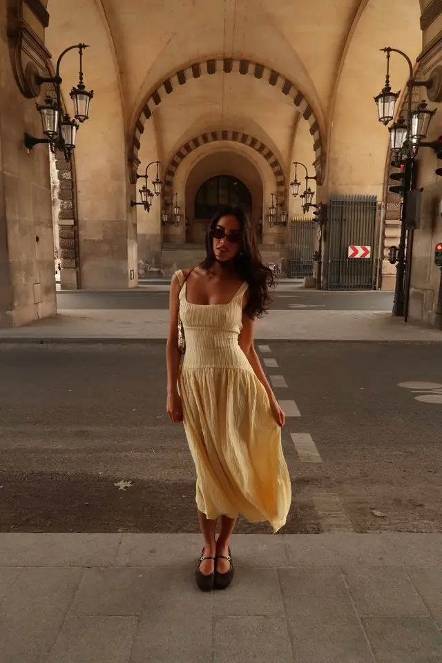 La petite robe jaune  #longdress #butteryellow #yellowdress #zaraoutfit #zaradress 