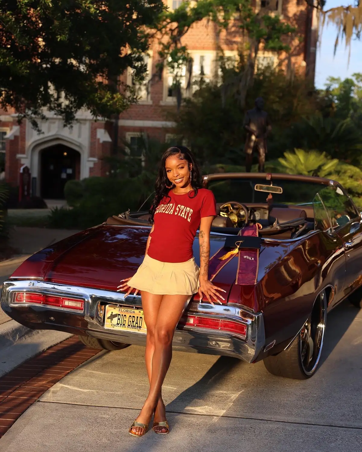 Replying to @P00H 3 location, 3 outfit changes, 1 classic car, and an all inclusive professional photography package worth $700 all for $99 💅🏾