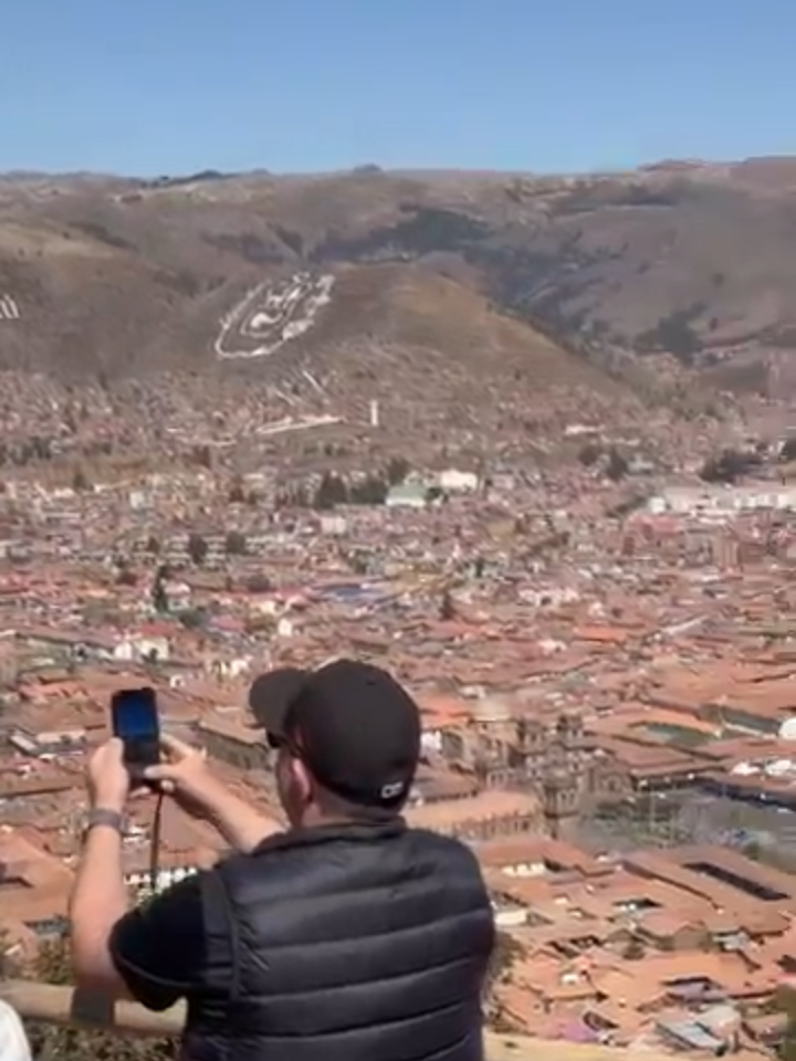 Mirador Cristo Blanco Cusco Peru #cusco #cusco_peru🇵🇪 #cuscoperu #cuscotiktok #cuscotiktok🇵🇪 #cuscoperu🇵🇪 #cuscoenportada #cusco_peru #cuscopoints #plazadearmascusco #miradorcristoblanco #planescusco #travelcusco #machupicchu #machupicchuperu