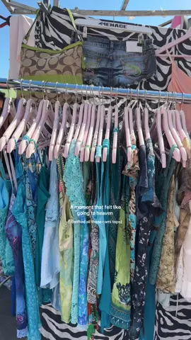 It’s the same thing right?  Find us at portobello market every Friday-Sunday & 30 Sydney Street Brighton 7 days a week  #y2kfashion #y2k #hozier #girlythings #secondhandfashion #vintagefashion #nottinghill #portobello #londonhotspots 