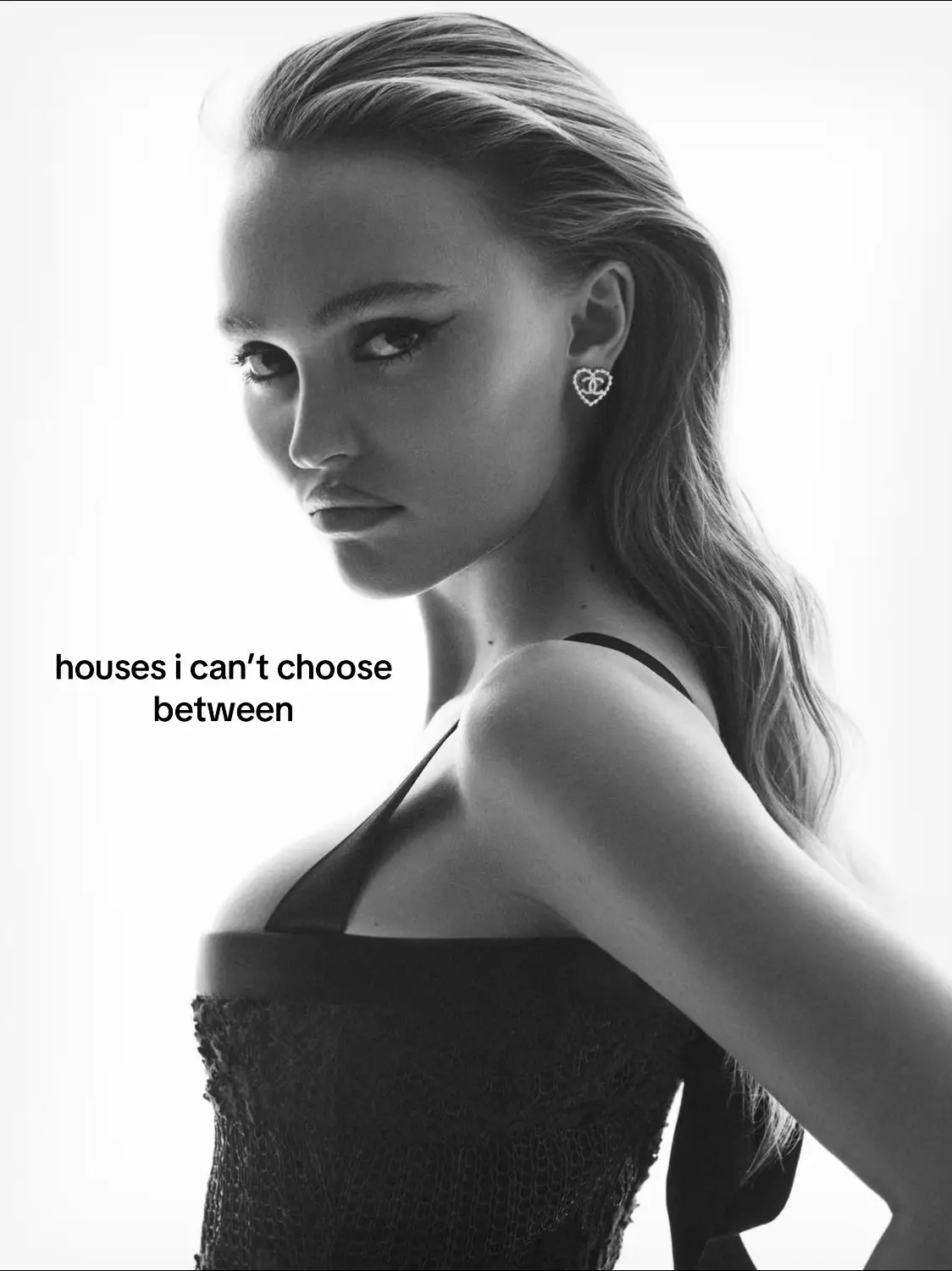 houses I can’t choose between #fyp #dreamhouse #nyc #penthouse #paris #london #townhouse #greece #mediterranean #cottage #england #sweden #hamptons #oldmoney #foryoupage #zyxbca #future #dream #girlhood #teamwork 