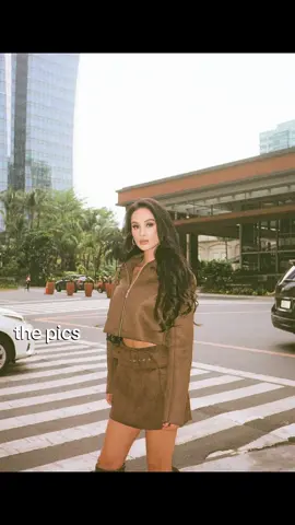 video vs. the pics 🎞️ @Meshki 