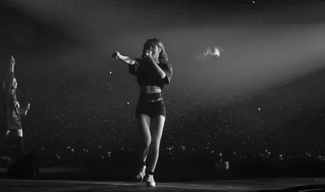 bu şarkı niye bu kadar güzel? #jenlisa #wlw #fyp 