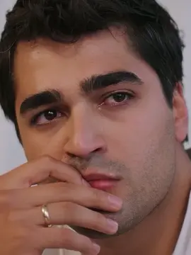 Ahh this love 🥹❤️‍🩹#foryou #yaliçapkini #seyfer #afrasaraçoğlu #mertramazandemir #yalicapkiniedit #seyrankorhan #feritkorhan #seyfer❤️‍🔥 #fyp 