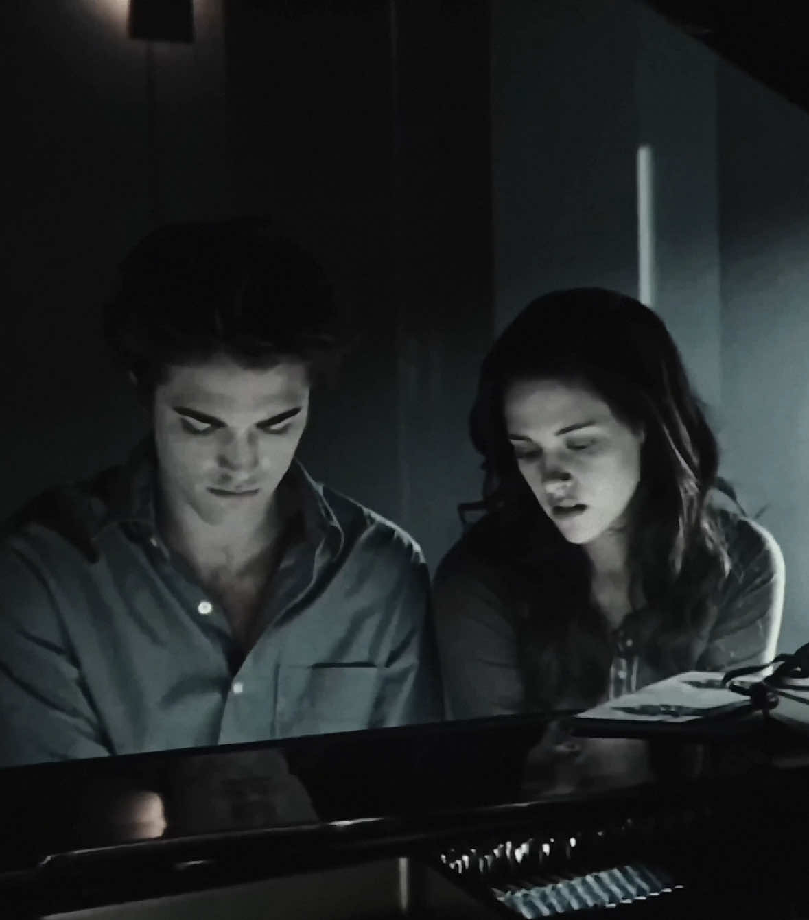 how can yall be team jacob when we have thiss                          #twilight #aesthetic #twilightsaga #fyp #edwardcullen #edwardcullenedit #bellaswanedit #bellaswan #bellaward 