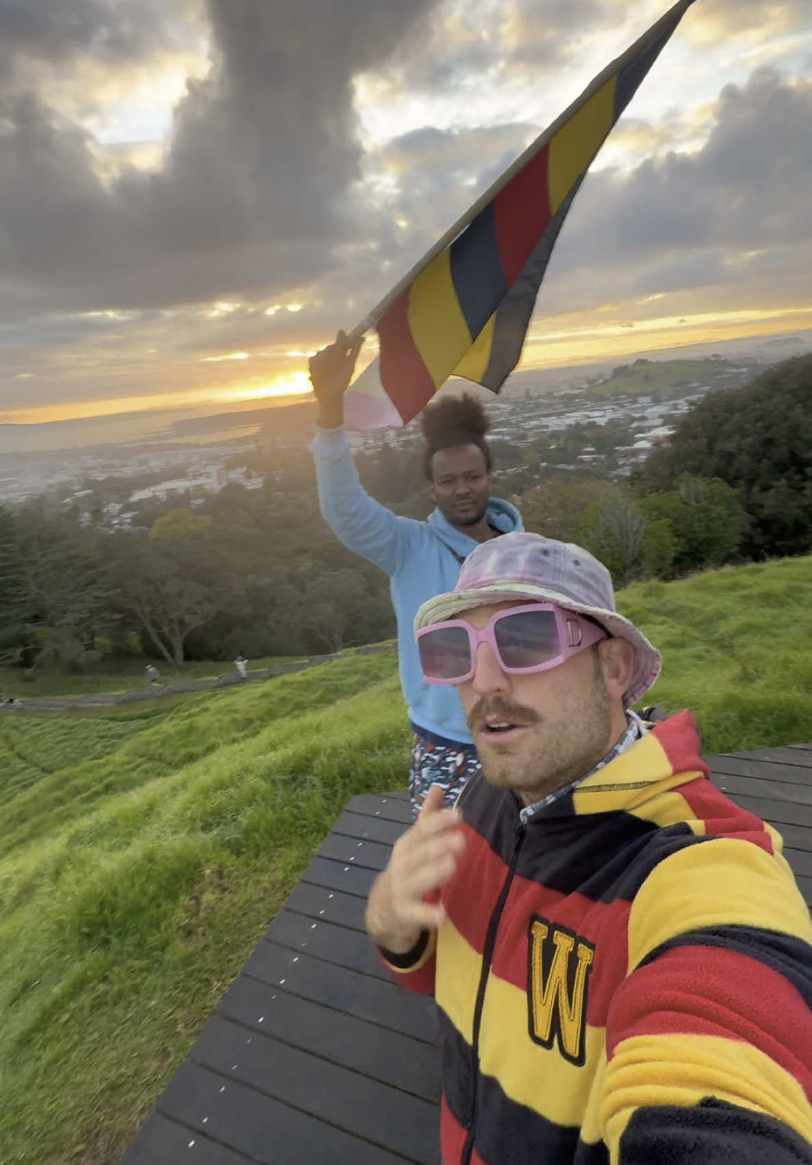 World record for loudest Luganda speaking in New Zealand #uganda #newzelaand #mteden 