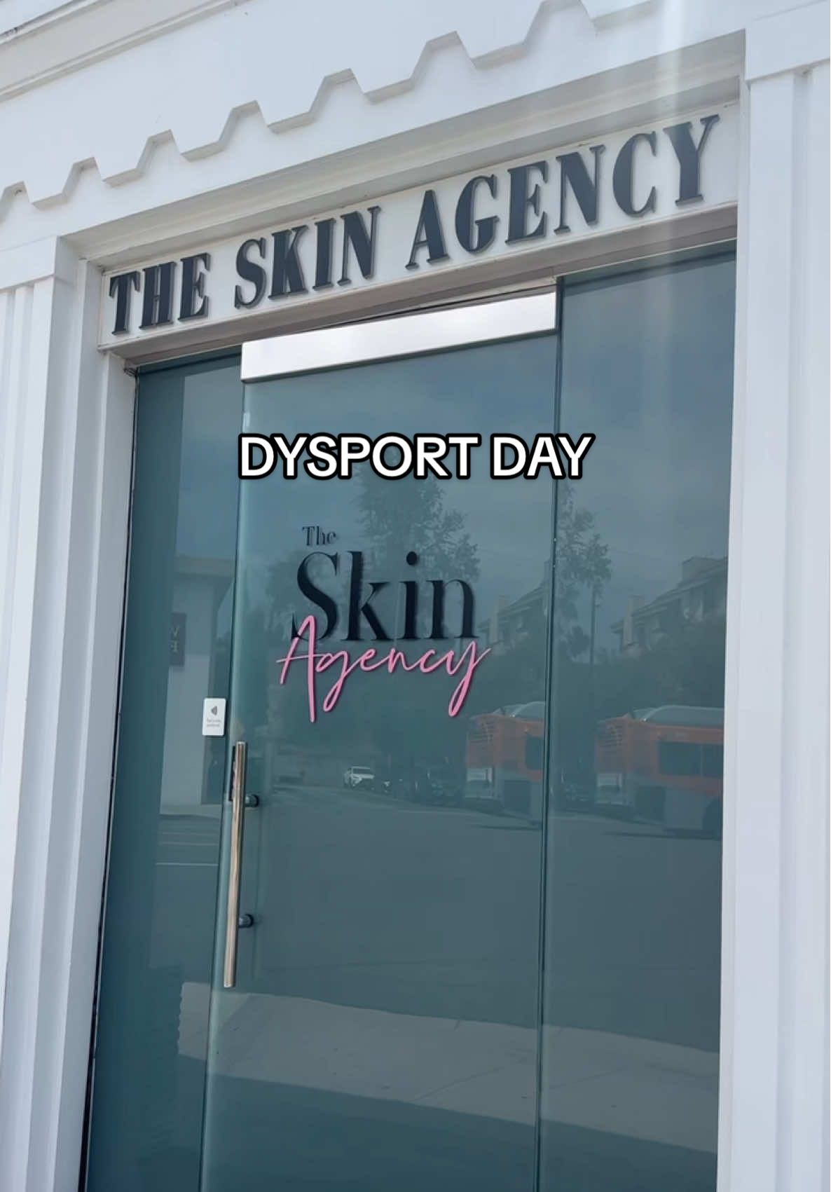 DYSPORT DAY IS THE BEST DAY!! Thank you to Jackie @TheSkinAgency in Toluca Lake for a quick and easy appointment 😘 #fypシ #losangeles #over30 #dysport #botox #injections #women #beauty #skincare 