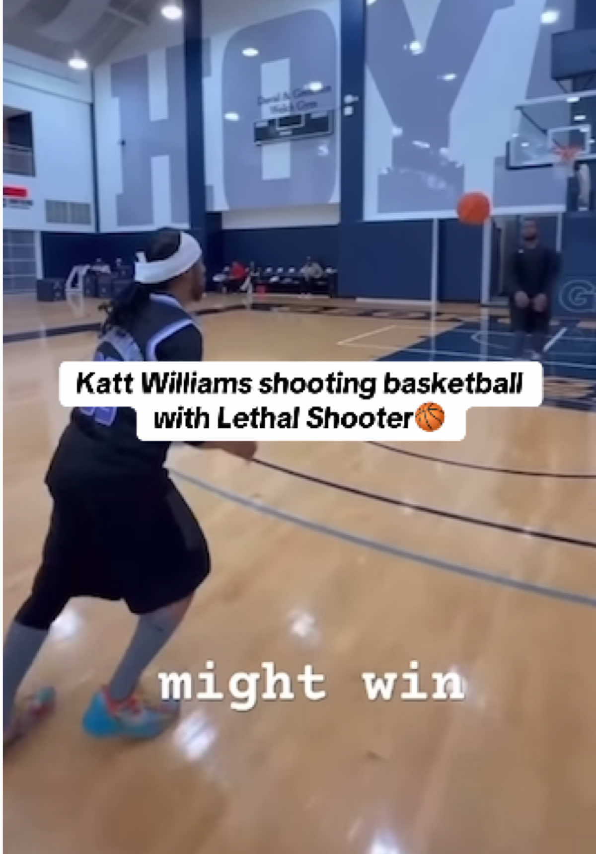Katt Williams shooting basketball with Lethal Shooter. #kattwilliams #lethalshooter #fyp #basketball 