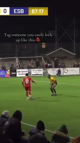 Who never beats you 🤔 #bro #futbol⚽️ #footballtiktok #fyppp #footballer #fyp #nonleague #ryanthomas #defensivel0l #nonleaguefootball #soccertiktok #viral_video #1vs1 #foryoupage❤️❤️ #foryoupagе #Summer 