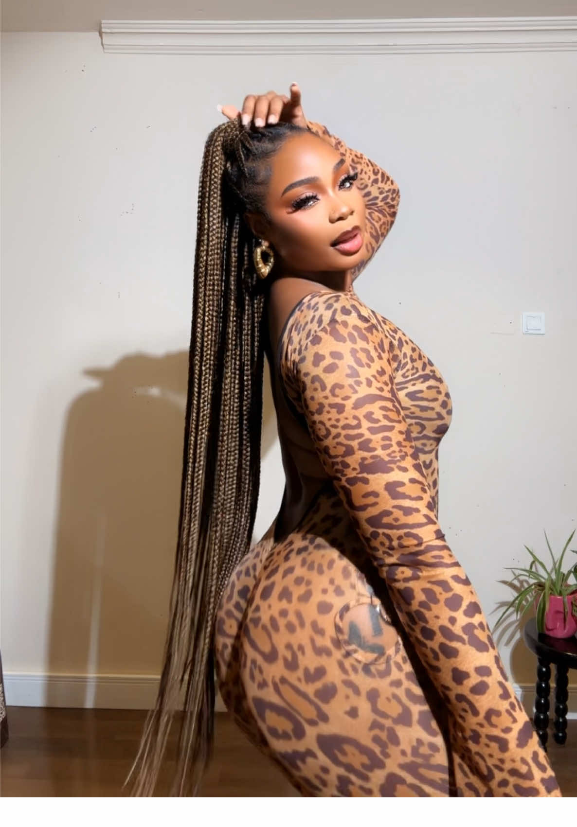 Brown and bad🐆🤎! #chisom__e 