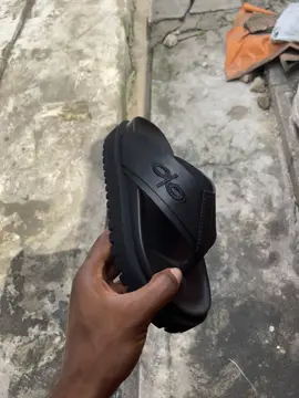 #fyp #handmadefootwears #Lifestyle #luxury @zedek solemaker Ltd. Black leather flip flop. Price:25,000 Size:40-46 Make every step count. 