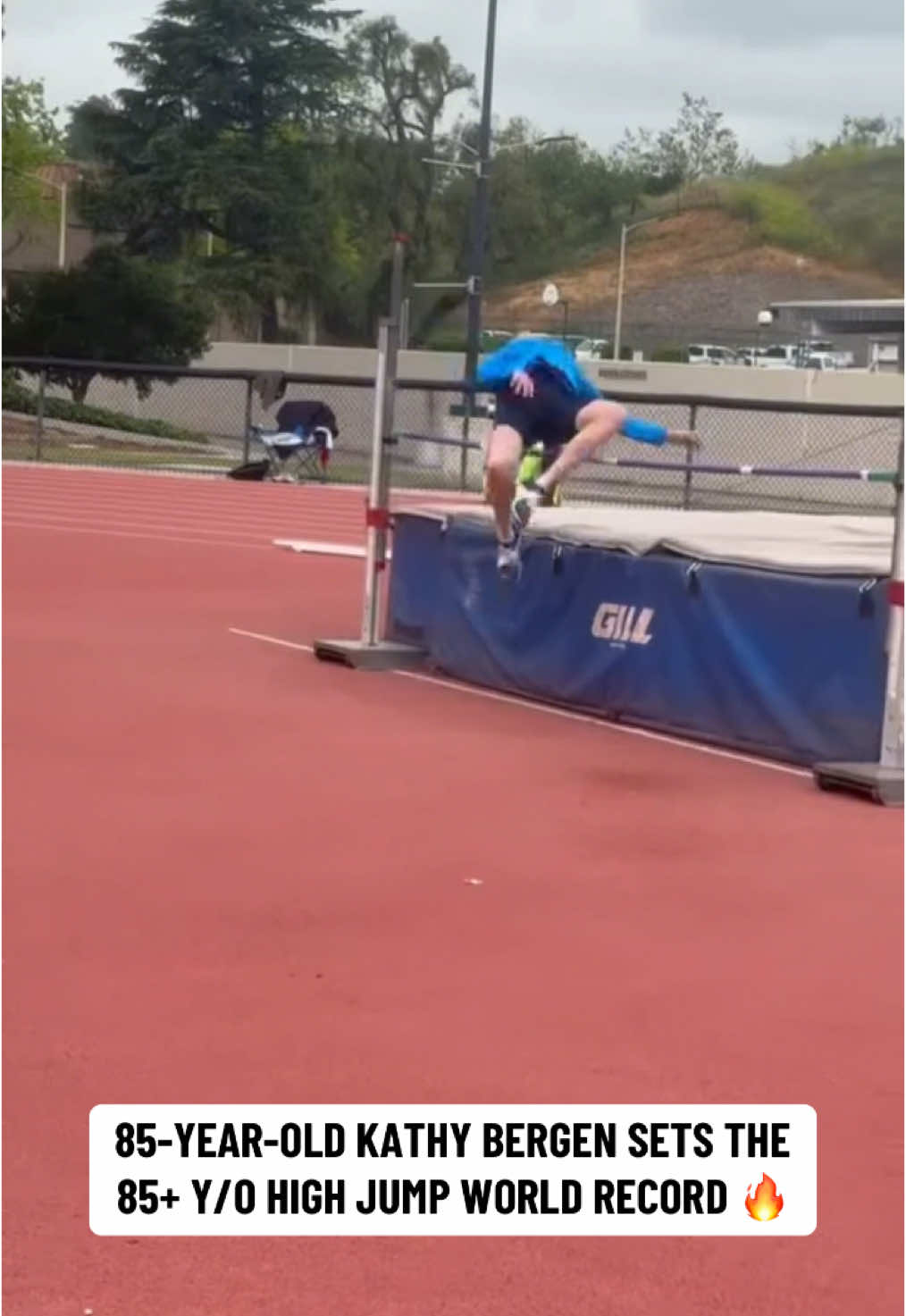 85-year-old Kathy Bergen’s high jump (3’4”) is now the record for 85+ high jumpers 😳🔥  (Via @Brad Nutrition) #highjump #track #trackandfield #jump 