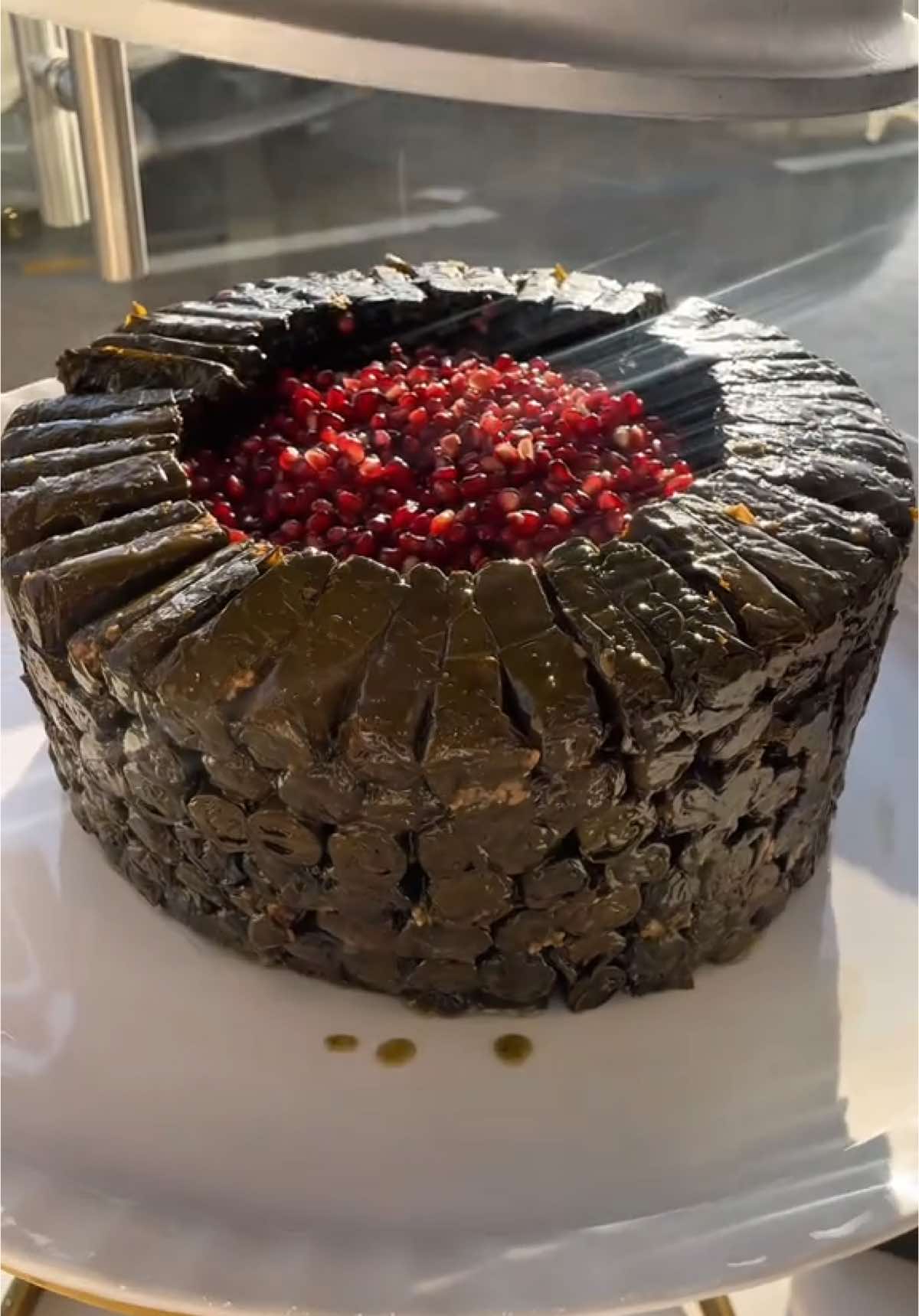 ورق عنب ليليا بالرمان والليمون  راح يسبب لك ادمان وسعاده ببساطه بانه الذ ورق عنب ممكن تذوقه ونتحدى بطعمنا 😻☘️❤️❤️ هرم السعادة ❤️ #ورق_عنب #ورق #اكل #السعودية #ورق_عنب_بالحامض_ودبس_الرمان #ورق_عنب_سبايسي #أكلات #الشعب_الصيني_ماله_حل😂😂 #