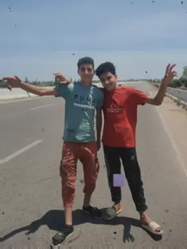 انا واخوياااا وحلوة كدا
