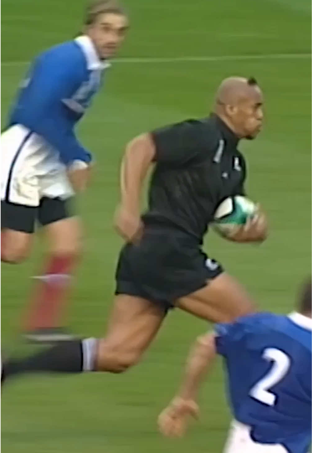 Changed the game forever. #allblacks #jonahlomu #rugby #legend #nz 