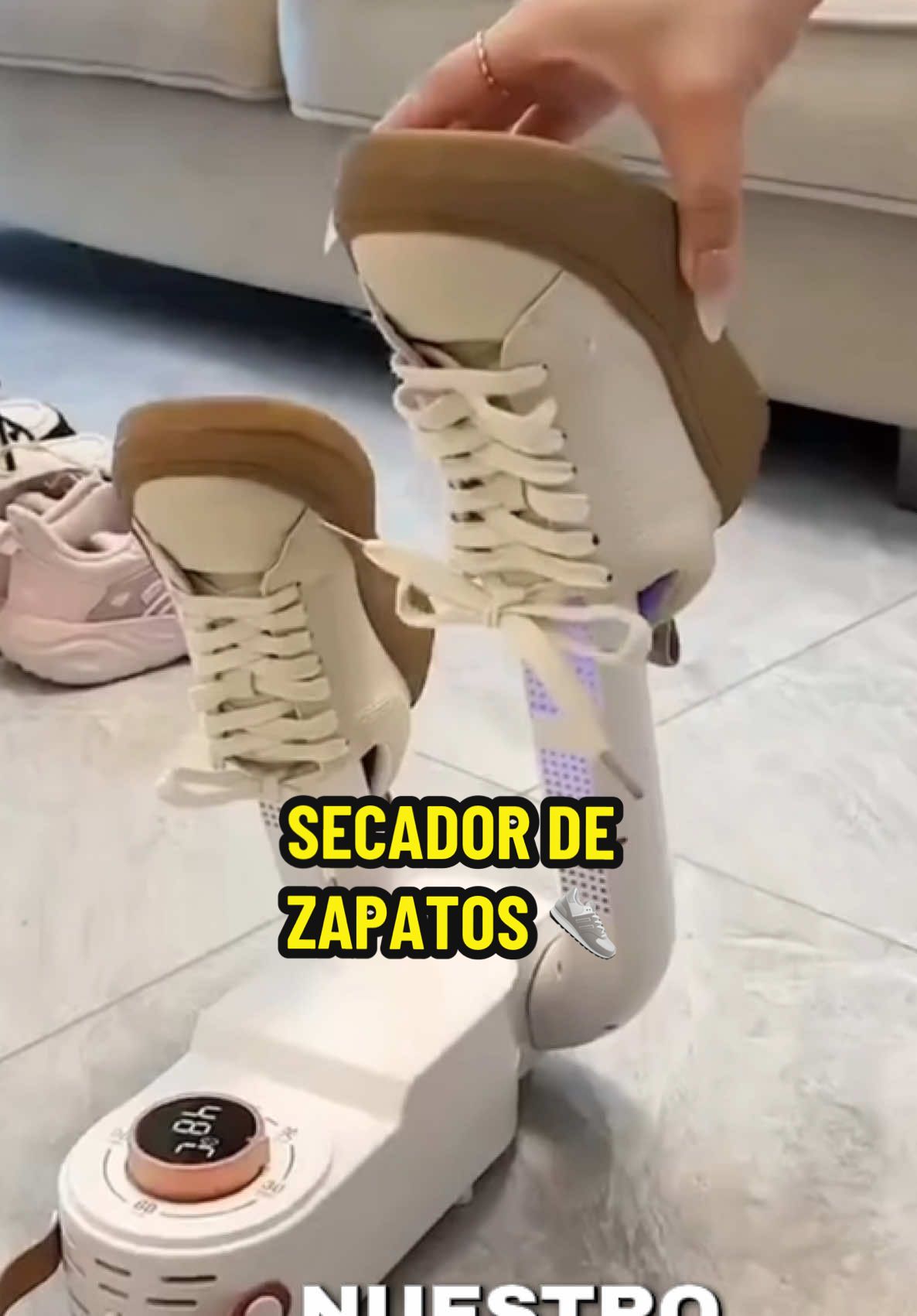 Secador de zapatos 👟  #venezuela🇻🇪 #fyp #viral #productosparazapatos #limpiezadezapatos #eliminaelmalolor #secatuszapatosalinstante #limpiezainstantanea #productosvirales #productosparazapatosvirales #secadordezapatos #ccs #enviosnacionales 