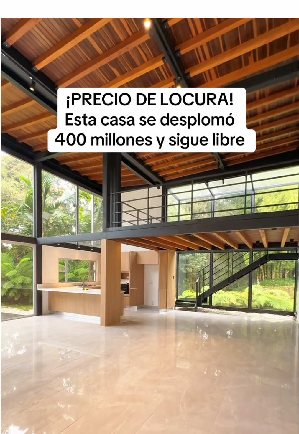 🏡Casa finca en parcela privada ubicada en Alto de Palmas🏡 Primer nivel  Baño social sencillo 2 Habitaciónes con deck, vestier y baños completos.  Cocina integral en espacio abierto integrado a la zona social. Techo a doble altura aproximadamente 5 metros en zona social.  Salida a deck en zona social y a la zona verde.  Zona Ropas  Segundo nivel Espacio para estudio o sala de tv  Baño social completo  Habitación principal con baño doble completo, vestier y balcon  Garaje para 2 vehículos cubiertos.  Datos de valor:  Red gas domiciliario epm, acueducto asopantanillo.  Lindero de la unidad es con Parcelación esta enmallada en linderos. Techo en manto impermeabilizado  Lote 2.236 mt2 Casa 362 mt2 Precio: $2.320.000.000  ———————————————————————————————— 🏡 Aquí encuentras la propiedad que necesitas  y te asesoramos en cada paso 💻 https://canvasraiz.com 🤔¿Tienes alguna duda? 💬¡Déjala en los comentarios o por DM! #realestate #inmobiliaria #propiedad #propiedadraiz #casasenventa 
