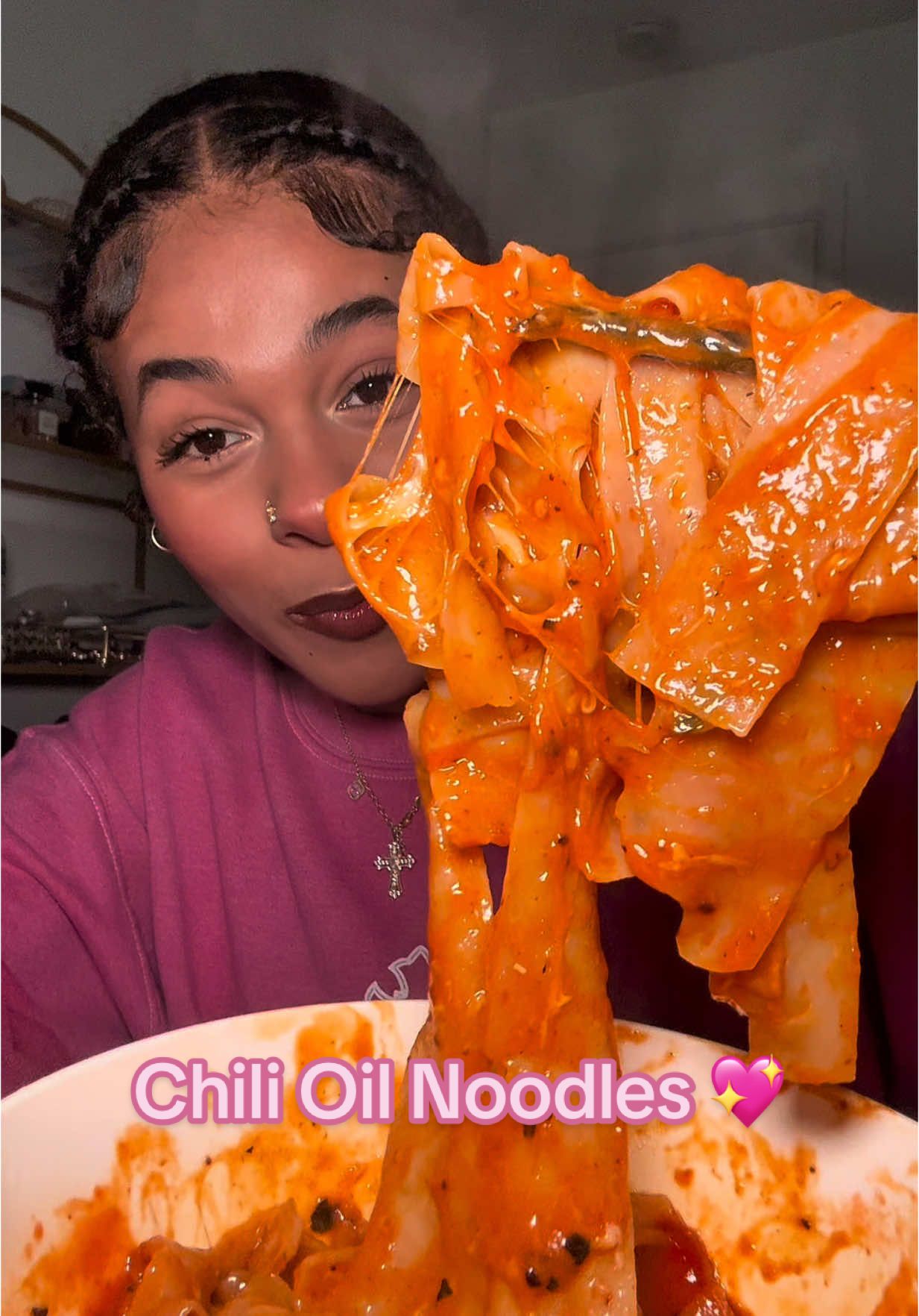 This is not sponsored in anyway I just truly love these noodles! They are literally delicious and the flavor is one of a kind. The noodles are also sooo chewy my favorite kind of noodle honestly. They are in my TikTok showcase if yall want to try them! But again this is NOT sponsored I just love noodles I wish I was a noodle 💔 ANYWAYS I HOPE YALL HAVE AN AMAZING DAY AND CONTINUE TO BEAUTIFUL AND BLESSED!! I LOVE YALL SOOO MUCH! GOD LOVES US💖💖💖💖💖💖💖💖💖💖💖💖💖 #foryoupage #fypシ #fyp #viraltiktok #mukbang #explore #viralvideo #shorts #Recipe #asmr #eating #creatorsearchinsights #homemade #chilioil #chilioilnoodles #noodles 