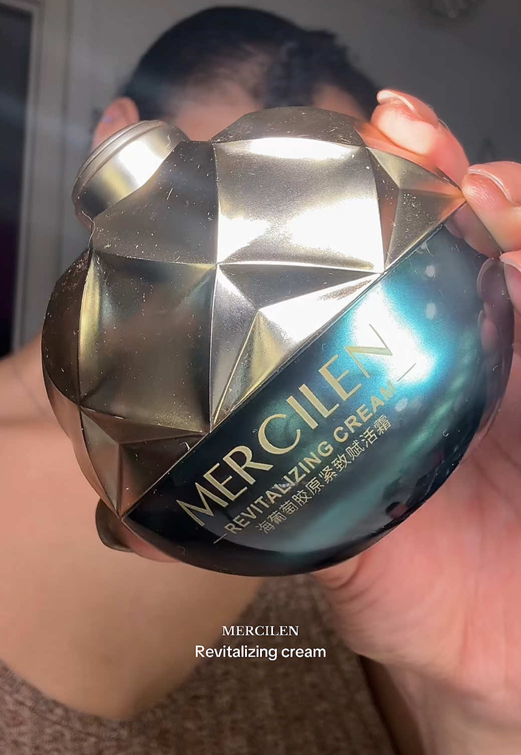 Love this hydrating deep sea green caviar and sea grape extract collagen🍇🧴💚 Light and Smooth Texture: The face cream boasts a light and smooth texture, providing a comfortable and non-greasy feel that glides effortlessly onto the skin. Comprehensive Skin Health: With its blend of collagen, polyphenols, and amino acids, the face cream supports skin health by improving elasticity and soothing dryness. Deep Hydration:  Infused with deep sea green caviar and sea grape extract, the collagen face cream deeply hydrates the skin, promoting a nourishing circulation system for a rejuvenated, hydrated glow. Rich in Collagen:  Provides intense moisture and nourishment to the skin, making it soft and smooth. #collagen #collagendrink #collagenviral #tiktokshop #tiktokshops #collagenmask #koreanskincare #Summer #skincare #koreanskincareproducts #koreantiktok #fyp #foru #food #ksc 