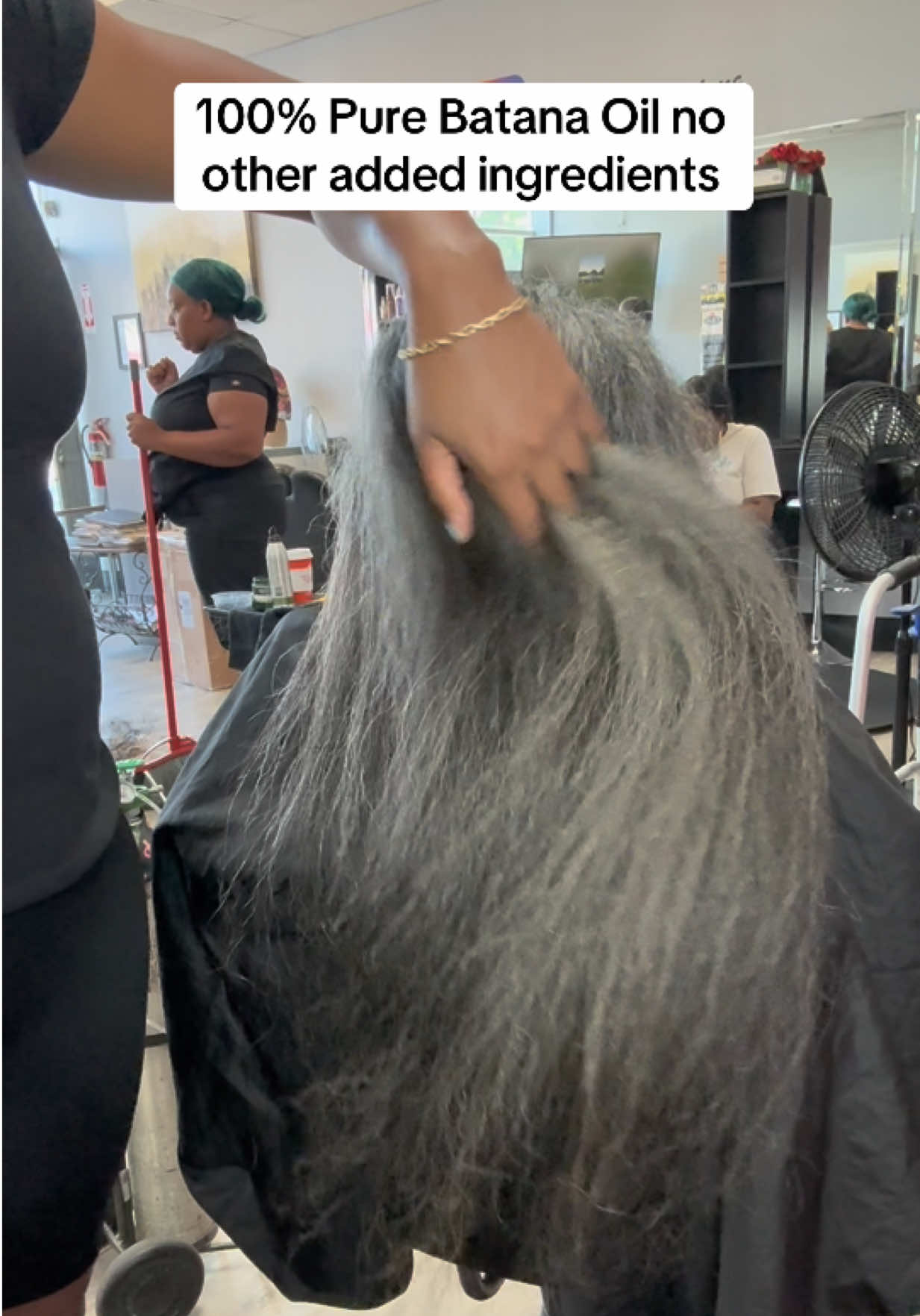 Make sure you are using 100% Batana Oil to see results. This one is the real  deal #batanaoil #drsebi #drsebiapproved #hairgrowthtips #longhairgoals #hairgrowthjourney 