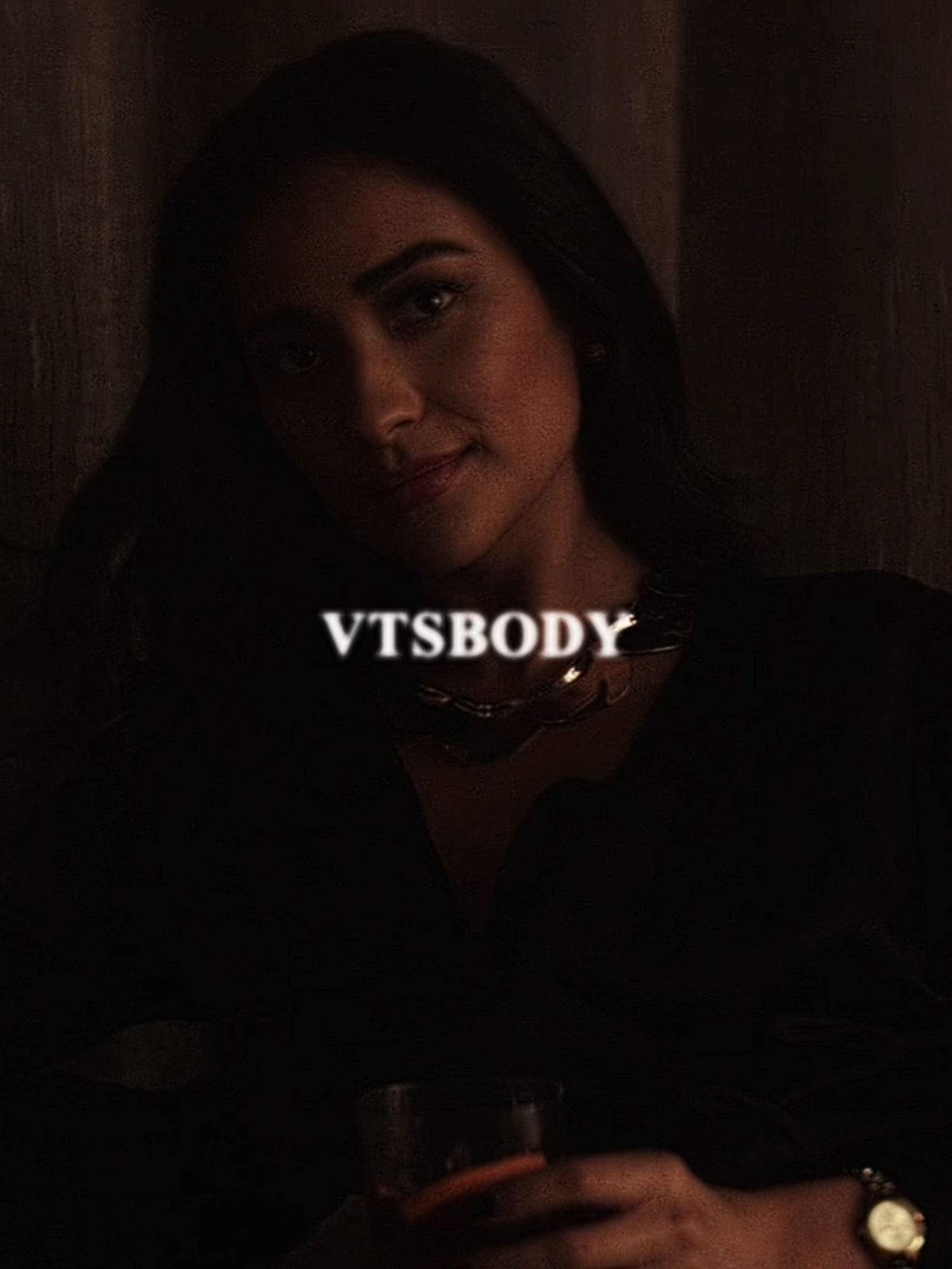 moonlight #peachsallinger #peachsalingeredit #you #joegoldberg #shaymitchell #emilyfields #foryoupage #aestheticedit #vtsbody original content, peach salinger you netflix edit cc fay edited