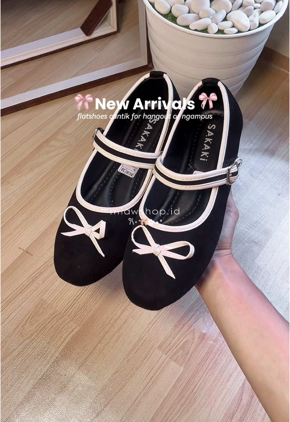 Cantik amay😍🤏🏻 #flatshoes #sepatuwanita #sepatu #flatshoes #racuntiktok #masukberanda 