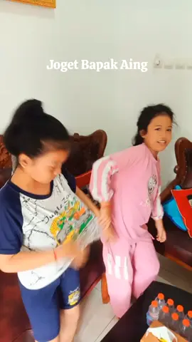 Ngikutin Joget Bapak Gubernur Jawa Barat #kdm 
