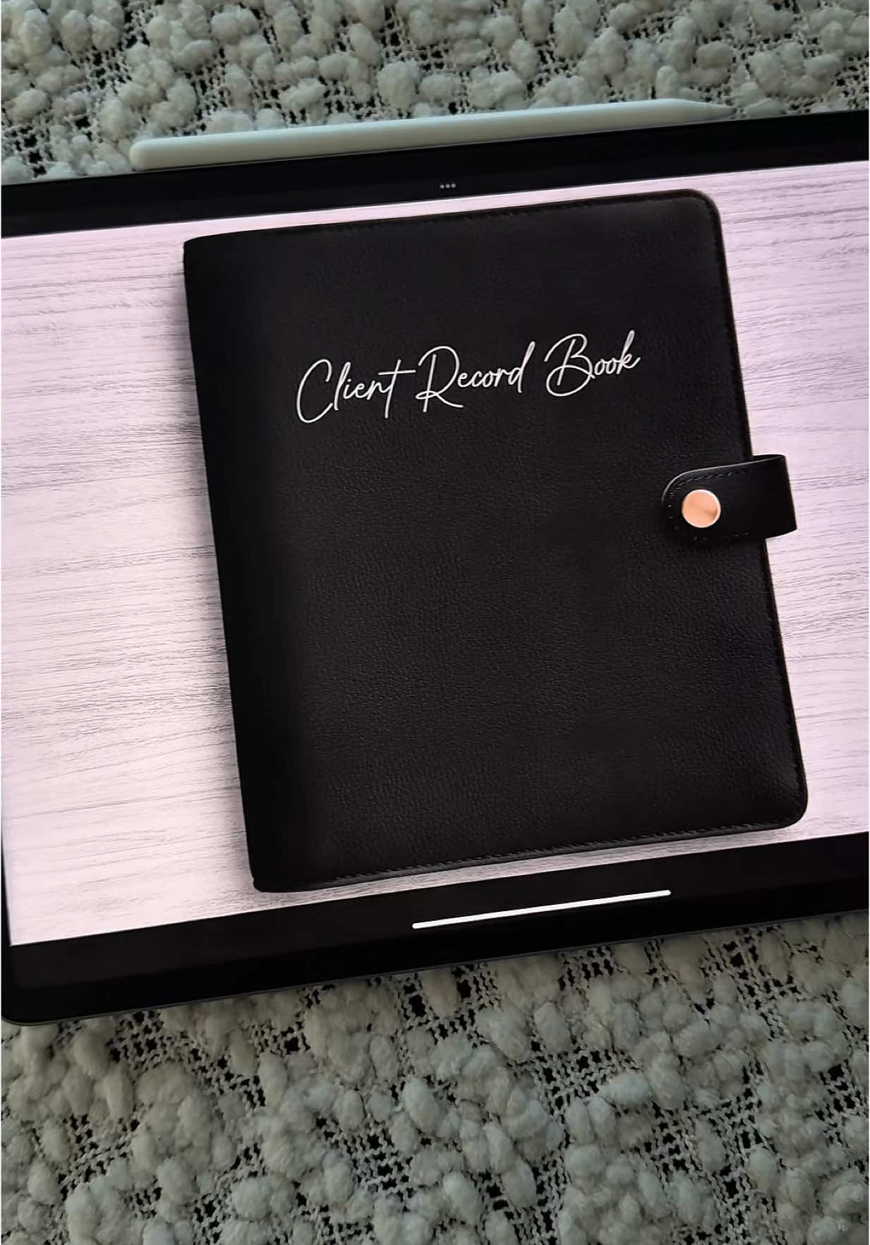 Investing in a Client Record Book as a lash tech in 2025 is a MUST 🙌🏼 Whether it be digital or on paper, keeping track of your clients lash mappings, curls, diameters, allergies and more is SO crucial to ensure your client is getting what they are asking for every single time. No more guessing lengths & curls or trying to remember what lashes you used on them 2-3 weeks ago ! Purchase any of our Client Record Books or 2025 Business Planner from our website or Etsy today ✍🏻✨ #clientrecordbook #digitalplanner #lashmapping #lashrecords #lashclients #businessplanner #lashbusiness #lashtech #usefultips 
