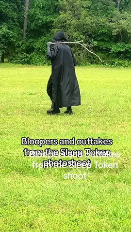 I don’t know WHAT compelled me to run that fast in platforms  @LittleDragonCosplays @particular_vicar #sleeptoken #vessel #vesselsleeptoken #vesselcosplay #sleeptokenworship 