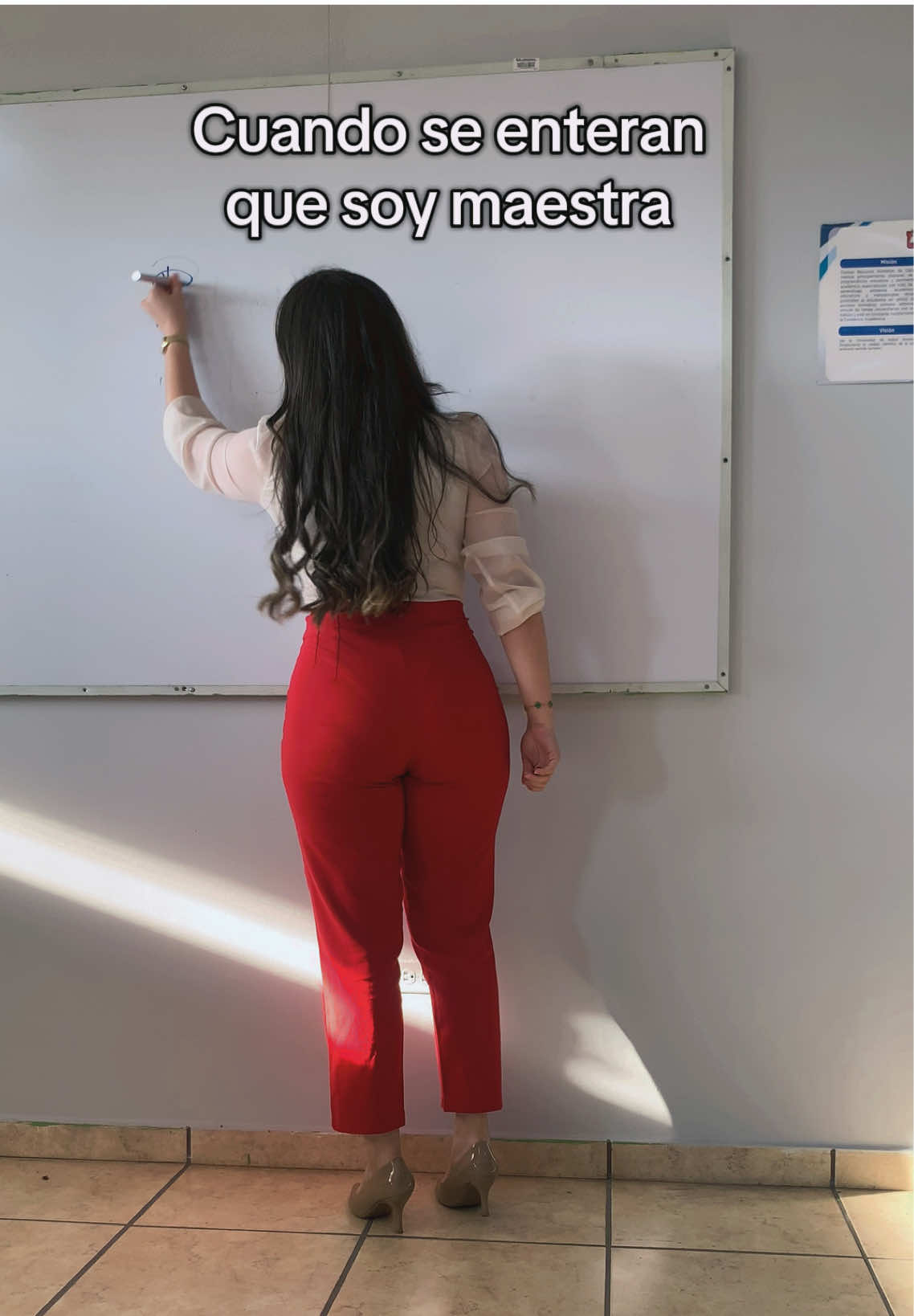 La maestra🙂‍↕️  #maestratiktoker #paratiiiiiiiiiiiiiiiiiiiiiiiiiiiiiii #fypシ゚ 