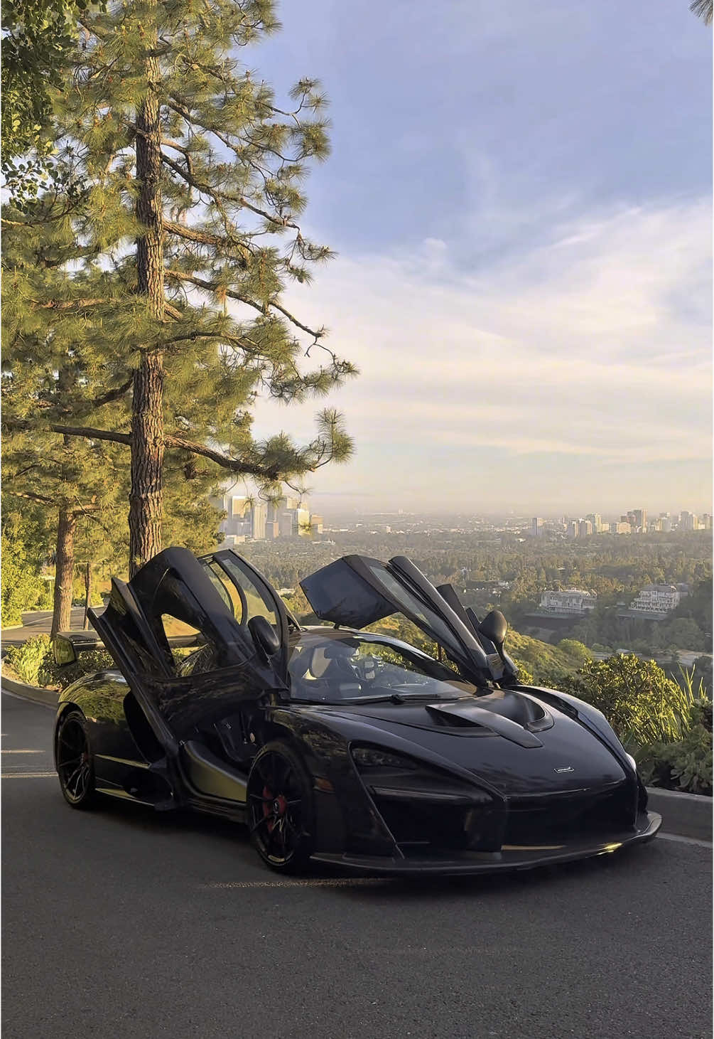 How could you not call the Senna a Hypercar #hypercar #hypercars #cars #supercars #supercar #caredit #senna #fyp #mclarensenna #mclaren #viral #wealth #rich #Lifestyle #trend #cartok #cartiktok 