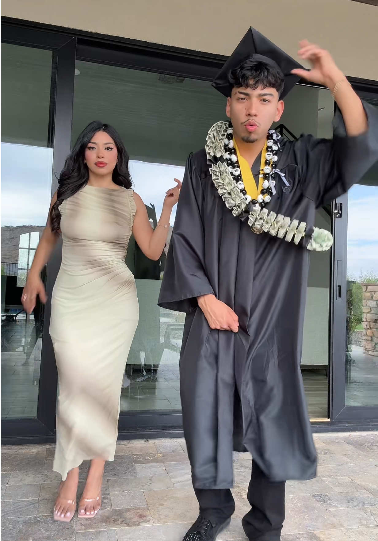guesss who just graduated 🥳 @🚨David🚨 #fyp #parati #class2025 #graduation 
