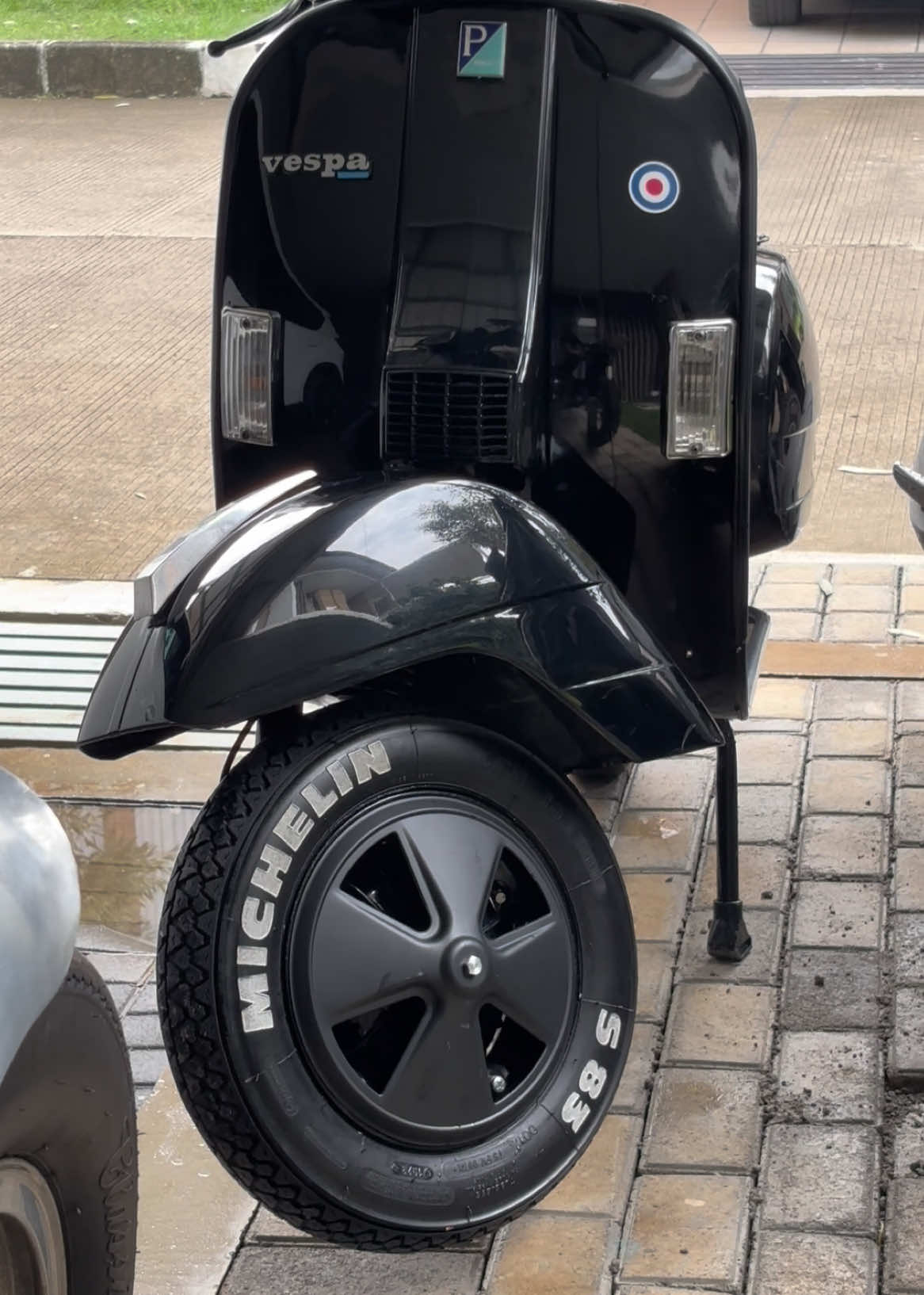 #vespa #vespaindonesia #vespapx #vespahits 