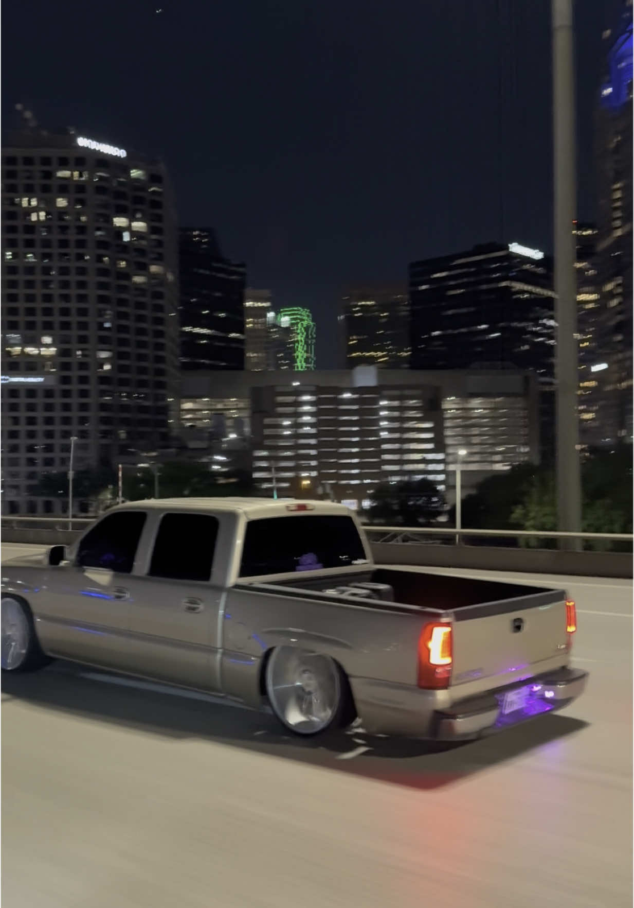 Draggin assss🫦 #dallasdroppedtrucks #droppedtrucks #droppedcrewcabs #slammedtrucks #dtx #fyp #paratii #foryou 