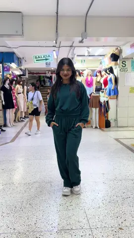 Conjunto disponible en tiendas #viral #xyzcba #fyp #gamarra #moda #gamarramayorista #viral_video #ventasonline #ventaspormayor #paratiiiiiiiiiiiiiiiiiiiiiiiiiiiiiii #compre #conjunto #conjunto #vestidos #galeria #santa #lucia 
