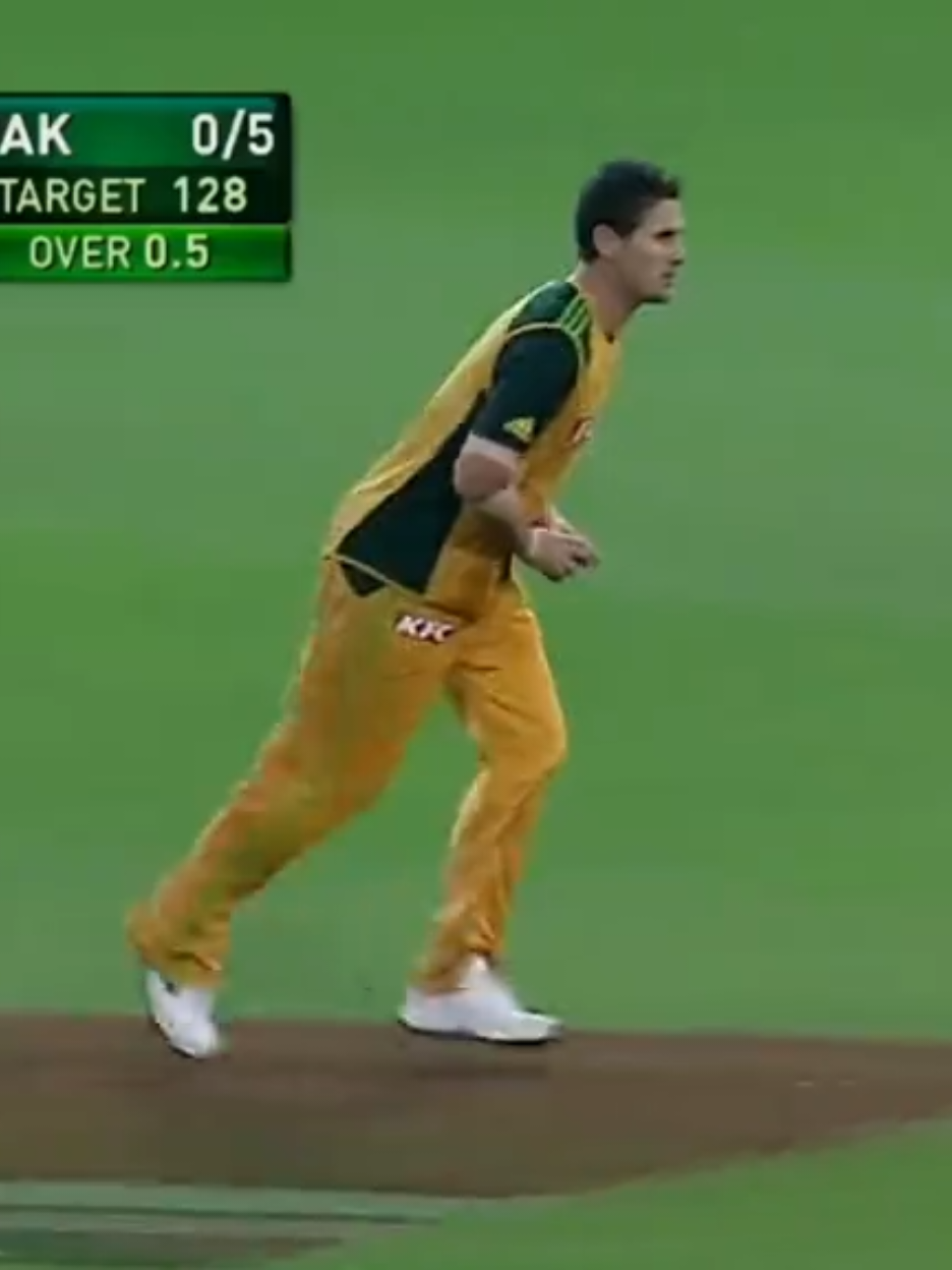 Pakistan 🇵🇰 vs Australia 🇦🇺      highlight                                                                                 shuan_tait bowling                                          #Bowling #Shantit #highlight                                                                                 #1000k #viraltiktok #viralvideo #500k #foryou #viral #1million  #foryoupage 