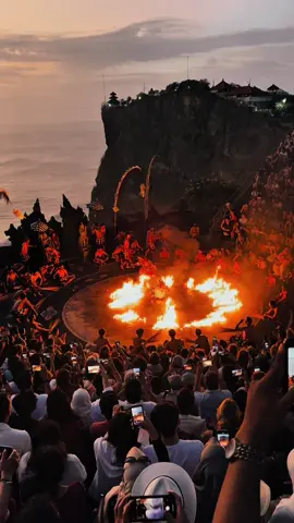 Sunset with Kecak ✨  #tarikecak #bali #uluwatu #wonderfulindonesia #pesonaindonesia #traveling #like #fyp  