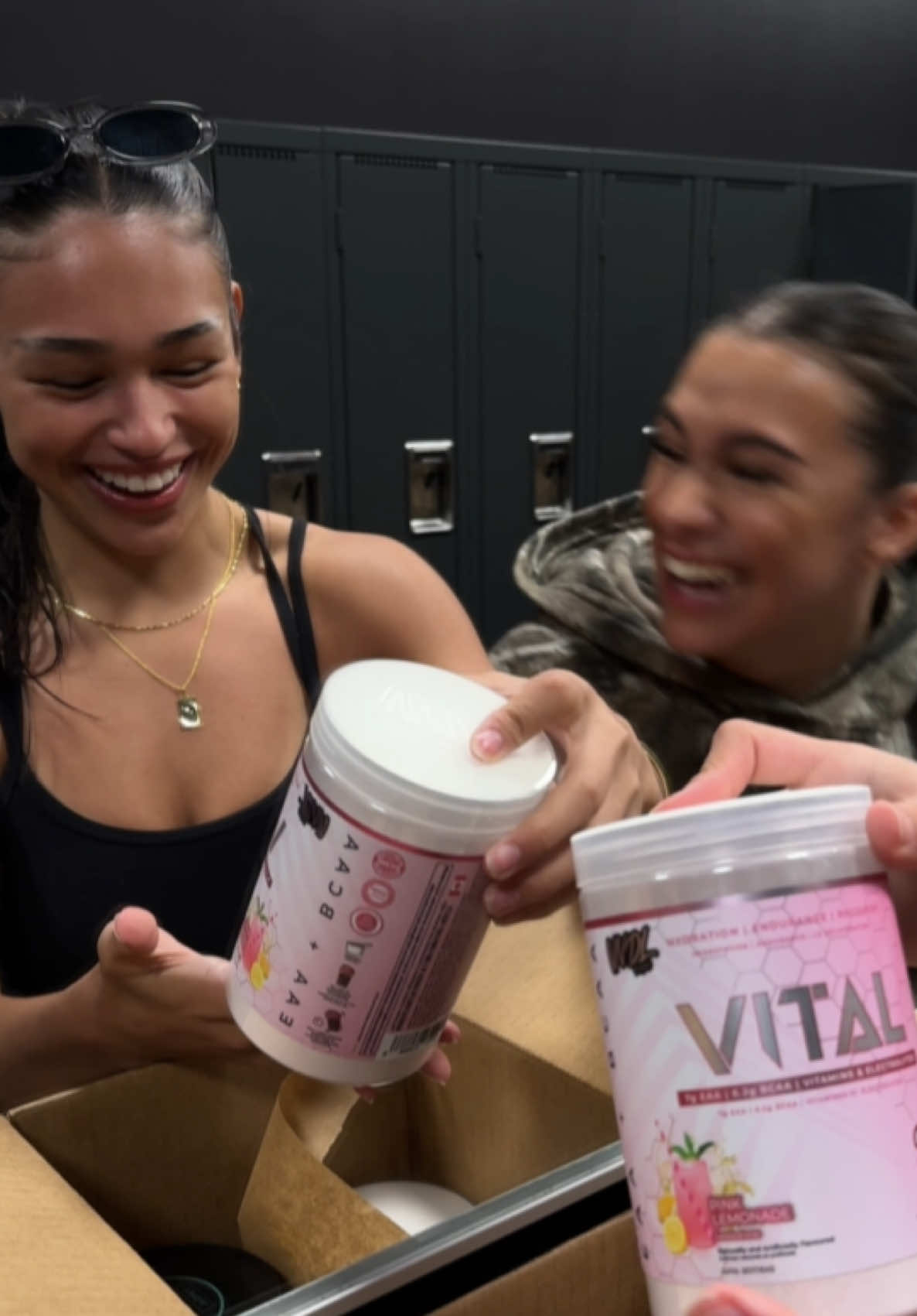@vndl.project calling all supplement girlies🔥💓 @Bialift  Vital - Smarter Recovery  (Pink Lemonade • Blue Razz) 🍋💗🩵 Code KIARA10💪 #gym #GymTok #gymgirl #Fitness #gymmotivation #supplements 