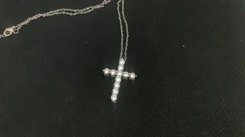 #cross #necklace #emithasorn #fashion 