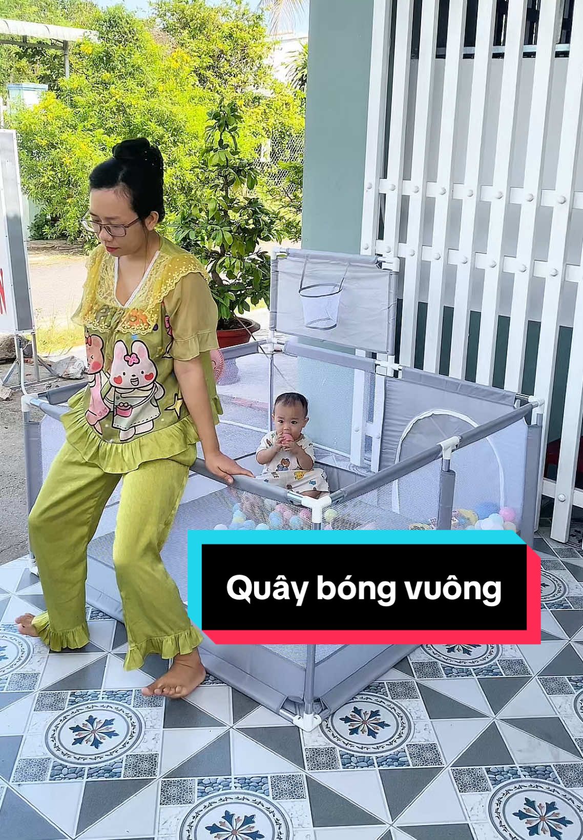 Trả lời @Hùynh Dương Từ ngày có cái quây bóng vuông này thấy nhàn hơn hẳn các mom ạ #quaybongvuong #quaybongchobe #quaybonglucgiac #mebimsua  @Mơ Tây Ninh  @Mơ Tây Ninh  @Mơ Tây Ninh 
