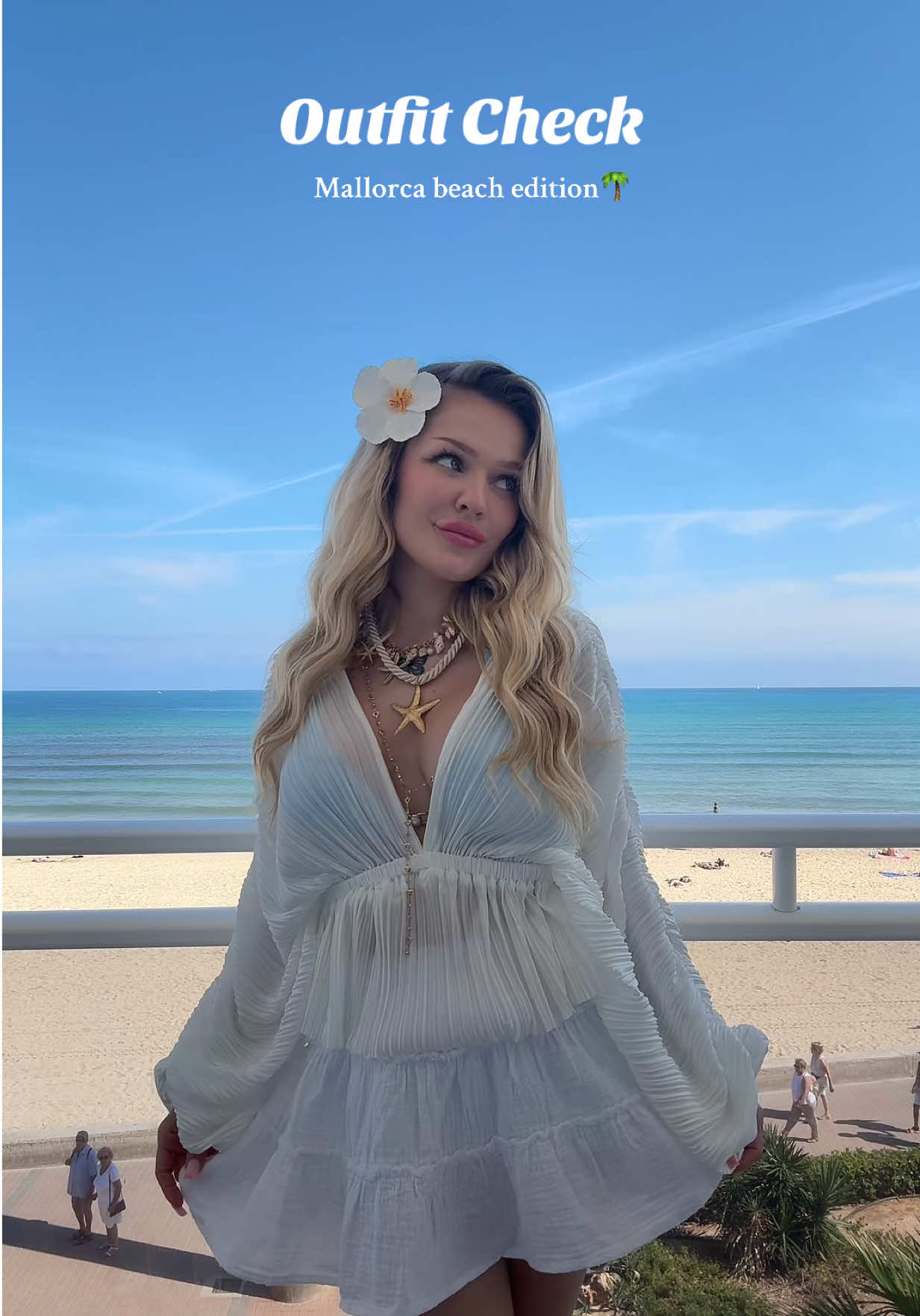 Outfit od the day🌴☀️ #holidays #palmademallorca #traveltiktok #holidaysoutfits #fyp #outfit #travel 