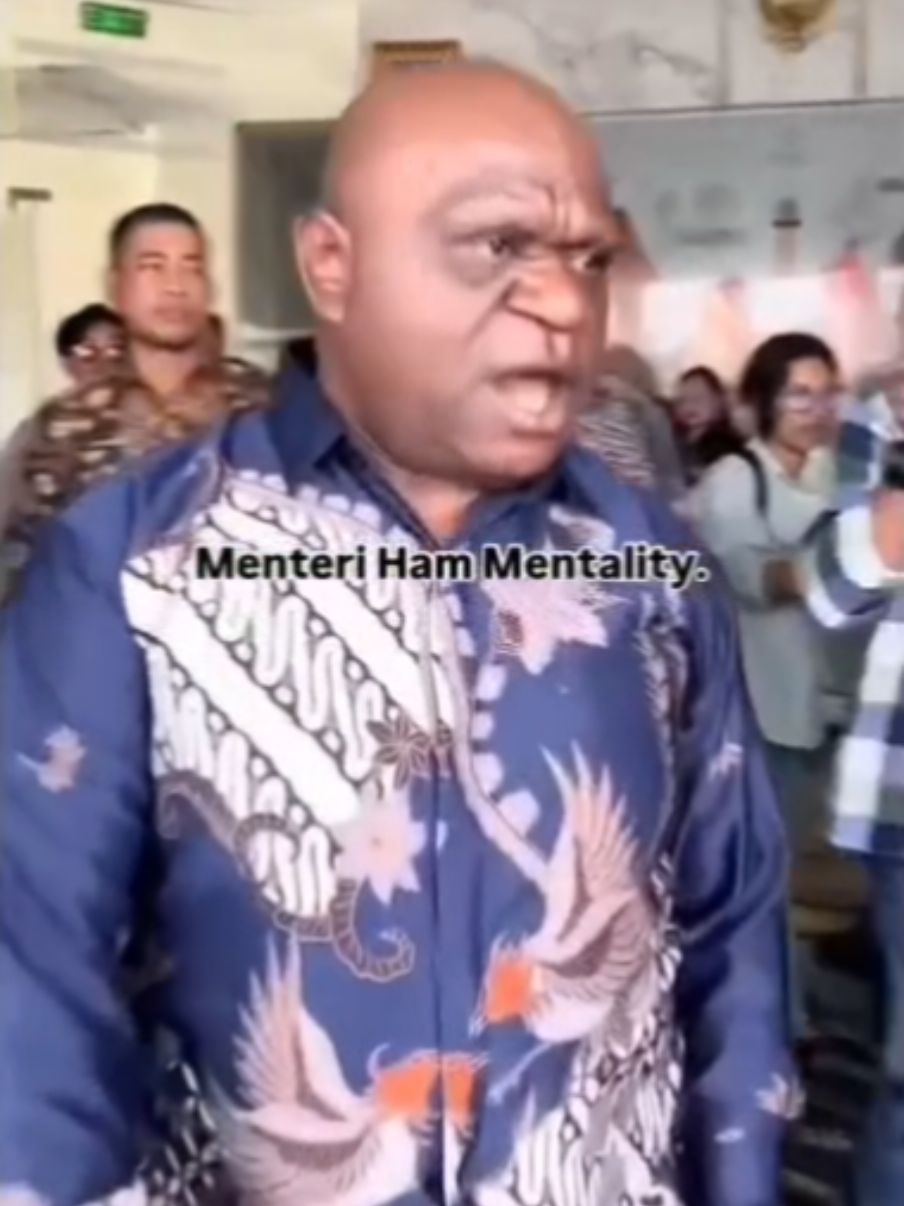 Singkat, padat: Hari ini bagus, mantap! #menteriham #nataliuspigai 