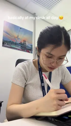 spend another work day w me! 👩🏻‍💻  #work #corporatelife #corporategirlies #diml #dayinmylife #fyp 