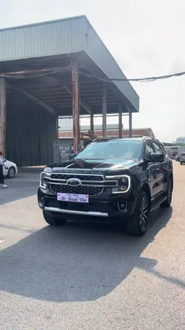 Chúc mừng gia đình anh chị Thành Văn rước xe Ford Everest Platinum về nhà. Giá xe ưu đãi tốt liên hệ em ngay #ford #xeford #fordeverest #everest #fordeverestplatium 