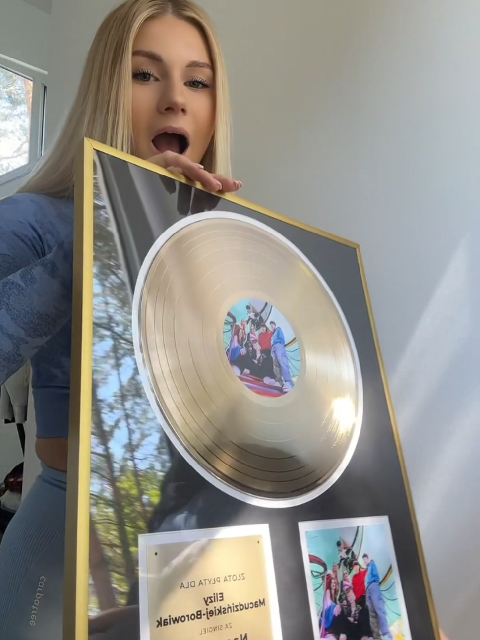 best filling pozdro z fanem!! oby tylko wiecej takich!! 🤟🏼📀🎤