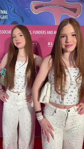 🩵🤍🩵 #dancer #twins #styleinspo #funn #treanding 