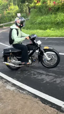 duo apa kie😭😭 #astreagrandindonesia #astreagrand #astreaindonesia #hondaastrea #cseries  #4u #4upage #fyp #fypツ #beranda #derrdorgnk #adisderrdor 