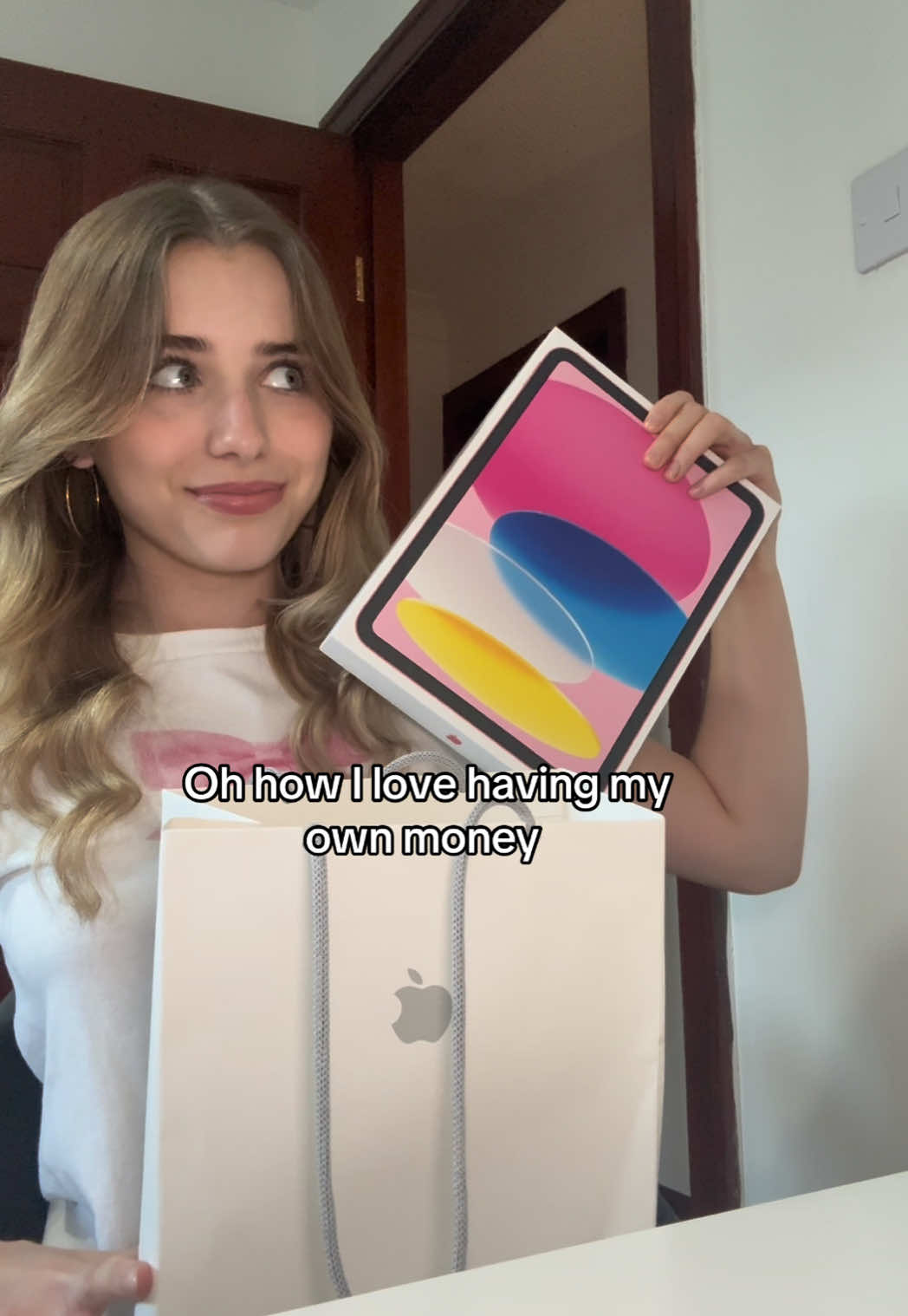 Officially a pink iPad queen #pinkipadunboxing #pinkipad #independantwoman 